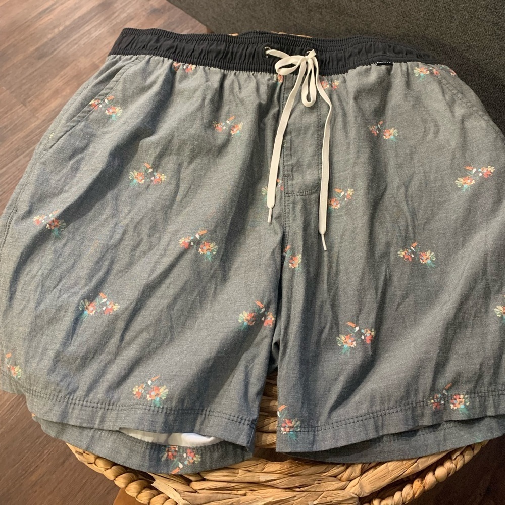 Hurley men’s swim trunks